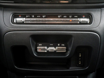 Mercedes-Benz Vito 124 CDI 4x4 Tourer PRO Lang Distronic 360°