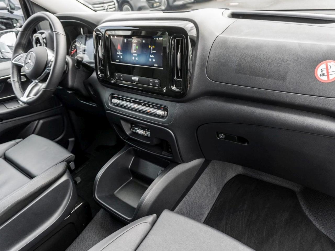 Mercedes-Benz Vito 124 CDI 4x4 Tourer PRO Lang Distronic 360°