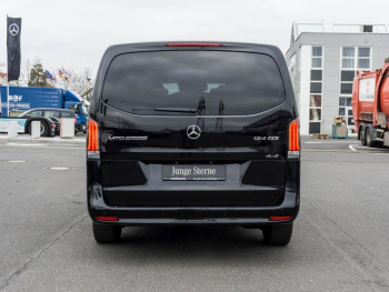 Mercedes-Benz Vito 124 CDI 4x4 Tourer PRO Lang Distronic AHK