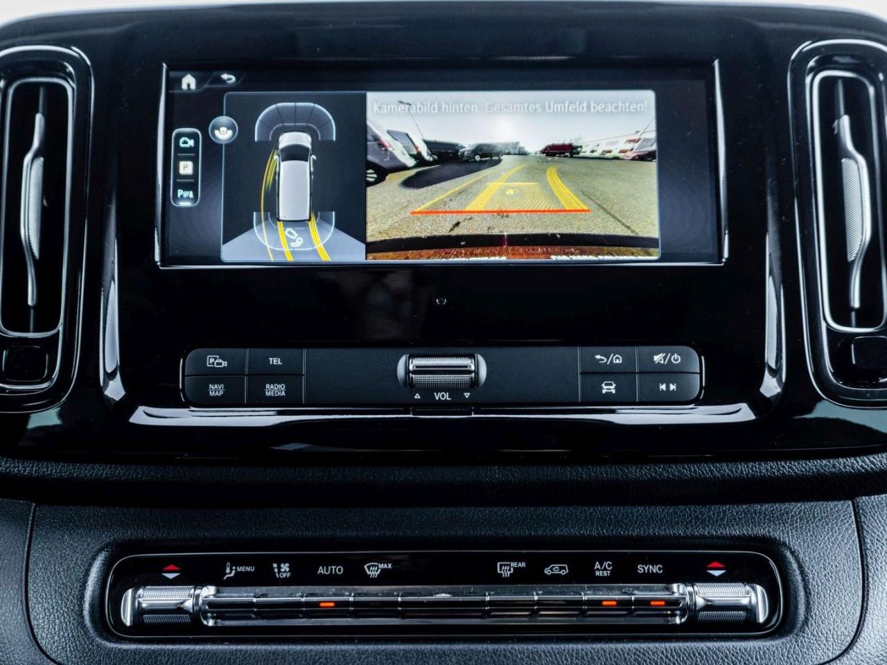 Mercedes-Benz Vito 124 CDI 4x4 Tourer PRO Lang Distronic Navi