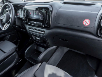 Mercedes-Benz Vito 124 CDI 4x4 Tourer PRO Lang Distronic Navi