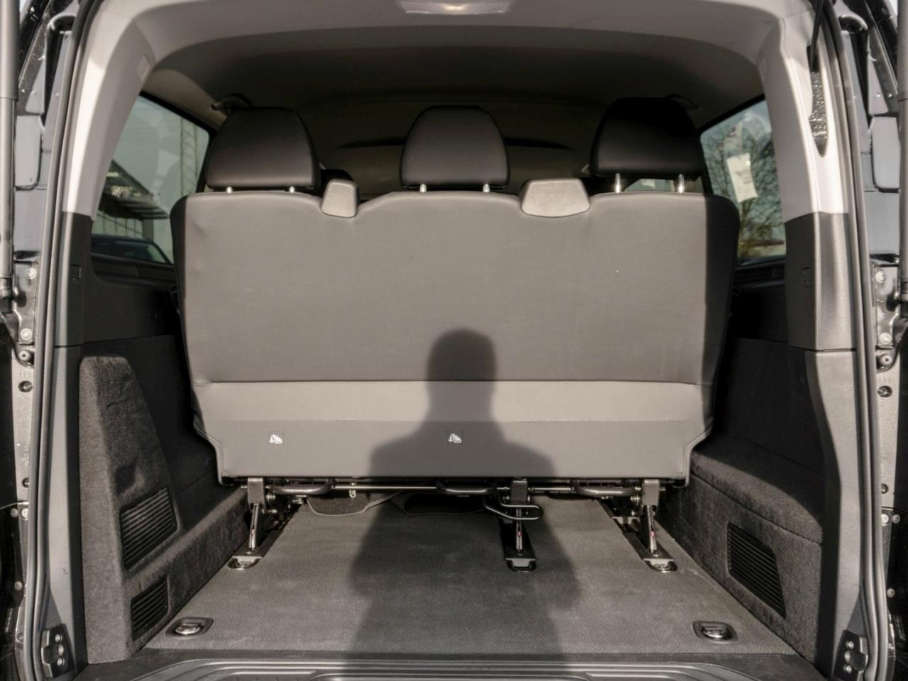 Mercedes-Benz Vito 124 CDI 4x4 Tourer PRO Lang Distronic Navi