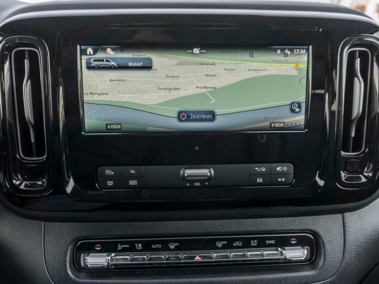 Mercedes-Benz Vito 124 CDI 4x4 Tourer PRO Lang Distronic Navi