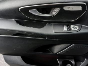 Mercedes-Benz Vito 124 CDI 4x4 Tourer PRO Lang Distronic AHK