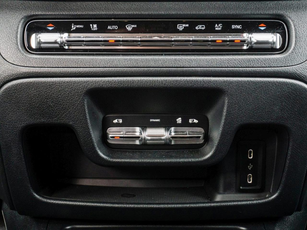 Mercedes-Benz Vito 124 CDI 4x4 Tourer PRO Lang Distronic AHK