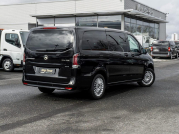 Mercedes-Benz Vito 124 CDI 4x4 Tourer PRO Lang Distronic AHK