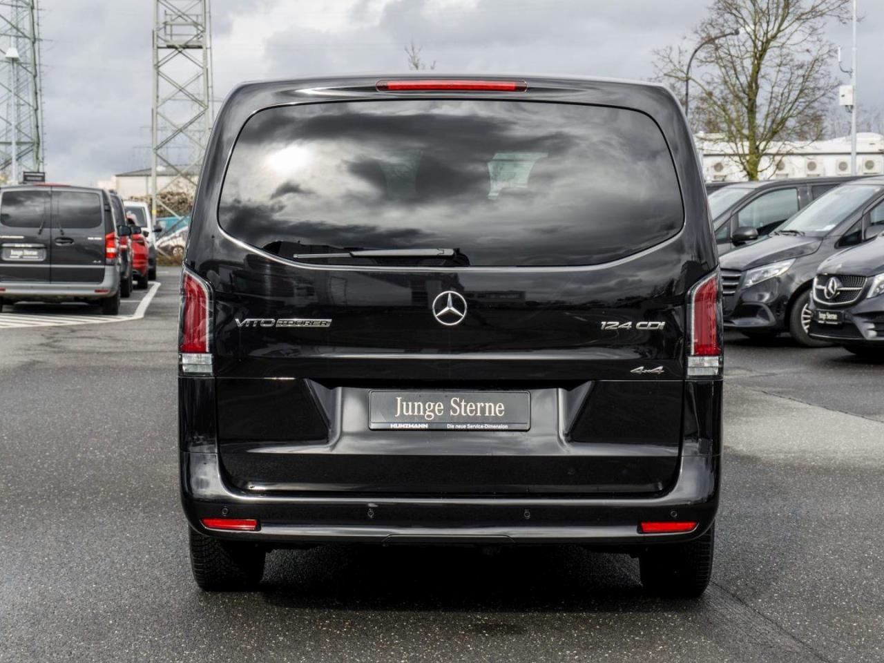 Mercedes-Benz Vito 124 CDI 4x4 Tourer PRO Lang Distronic AHK