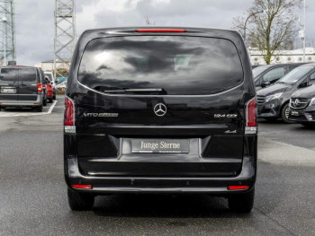 Mercedes-Benz Vito 124 CDI 4x4 Tourer PRO Lang Distronic AHK