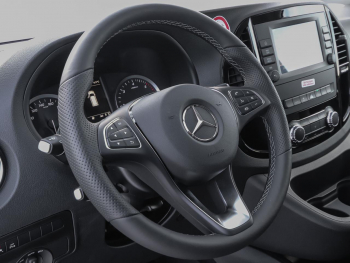 Mercedes-Benz Vito 124 CDI TourerPro Edition lang Navi LED AHK