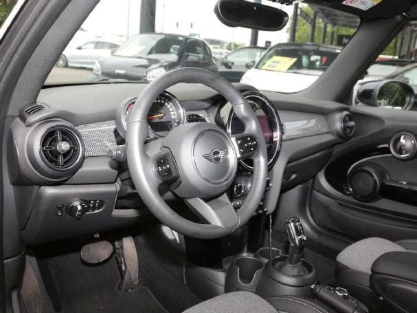 MINI Cooper Cabrio Classic Trim Navi PDC Klima MINI Cooper Cabrio Classic Trim Navi PDC Klima