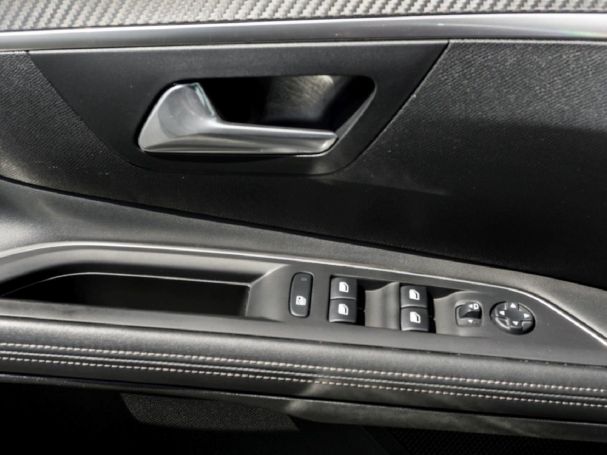 PEUGEOT 3008 1.2 PureTech 130 Allure Navi Totwinkel PEUGEOT 3008 1.2 PureTech 130 Allure Navi Totwinkel