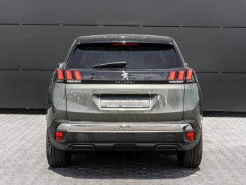 PEUGEOT 3008 1.2 PureTech 130 Allure Navi Totwinkel