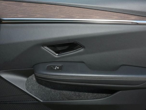 RENAULT Megane E-Tech EV60 220 Iconic Harman-Kardon 360°