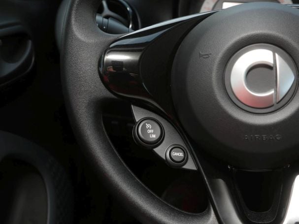 SMART EQ forfour Cool & Audio Volldach 22kW SHZ SMART EQ forfour Cool & Audio Volldach 22kW SHZ