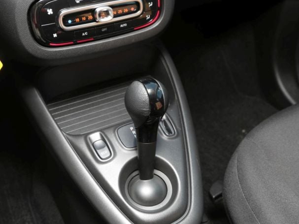 SMART EQ forfour Cool & Audio Volldach 22kW SHZ SMART EQ forfour Cool & Audio Volldach 22kW SHZ