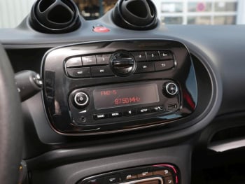 SMART EQ forfour Cool & Audio Volldach 22kW SHZ