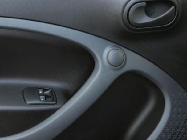 SMART EQ forfour Cool & Audio Volldach 22kW SHZ SMART EQ forfour Cool & Audio Volldach 22kW SHZ