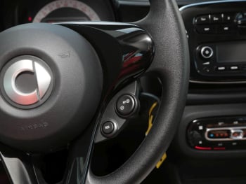 SMART EQ forfour Cool & Audio Volldach 22kW SHZ