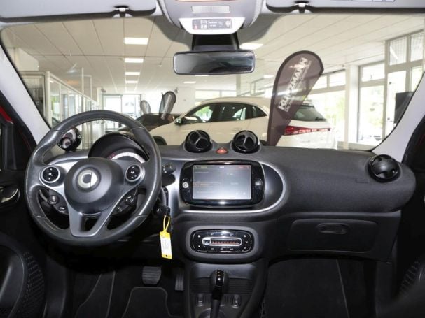 SMART EQ forfour passion Plus 22kW Panorama Kamera SMART EQ forfour passion Plus 22kW Panorama Kamera
