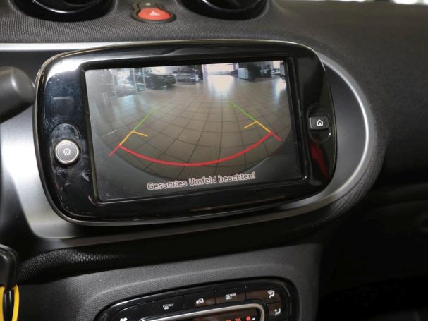 SMART EQ forfour passion Plus 22kW Panorama Kamera SMART EQ forfour passion Plus 22kW Panorama Kamera