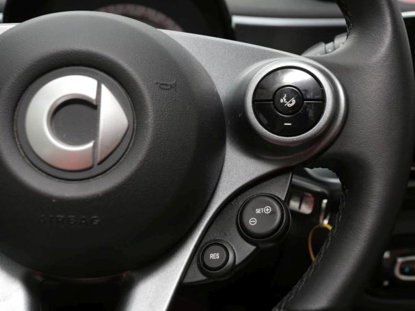 SMART EQ forfour passion Advanced-Paket Volldach SMART EQ forfour passion Advanced-Paket Volldach