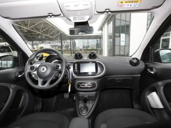 SMART EQ forfour passion Advanced-Paket Volldach
