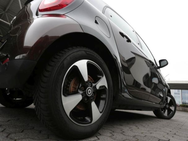 SMART EQ forfour passion Advanced-Paket Volldach SMART EQ forfour passion Advanced-Paket Volldach
