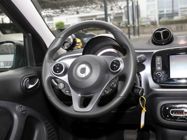 SMART EQ forfour passion Advanced-Paket Volldach SMART EQ forfour passion Advanced-Paket Volldach