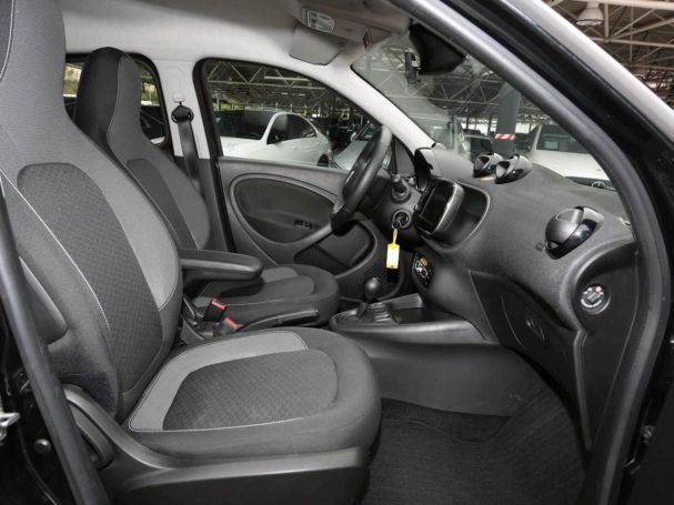 SMART EQ forfour passion Advanced-Paket Volldach SMART EQ forfour passion Advanced-Paket Volldach
