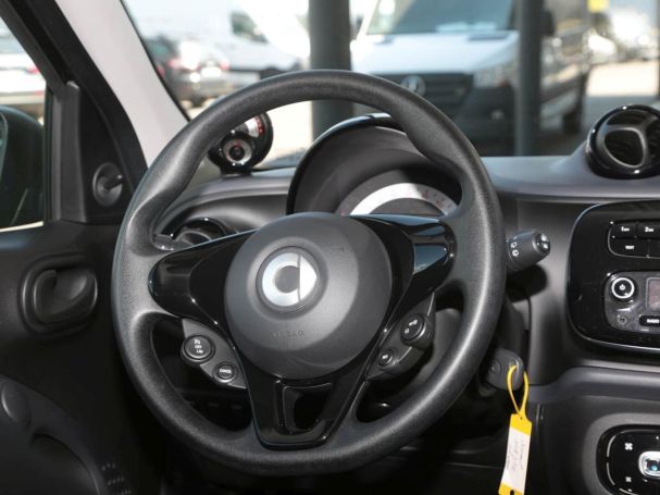 SMART EQ forfour Cool/Audio Volldach 22kW SHZ SMART EQ forfour Cool/Audio Volldach 22kW SHZ