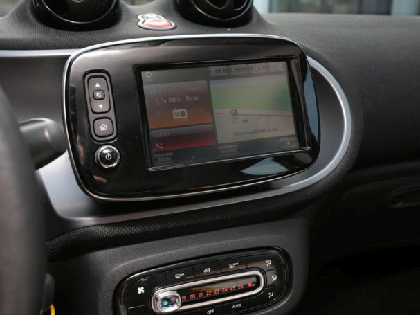 SMART EQ forfour passion Navi Advanced-Paket SHZ LM