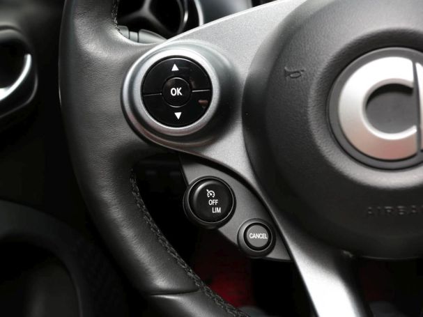 SMART EQ forfour passion Navi Advanced-Paket SHZ LM