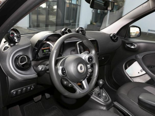 SMART EQ forfour passion Navi Advanced-Paket SHZ LM