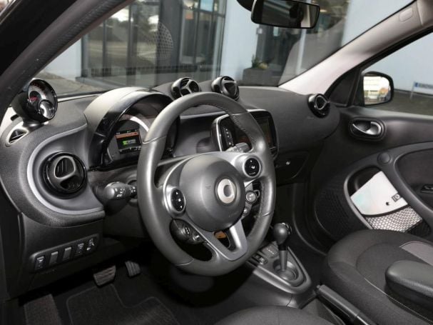 SMART EQ forfour passion Navi Advanced-Paket SHZ LM