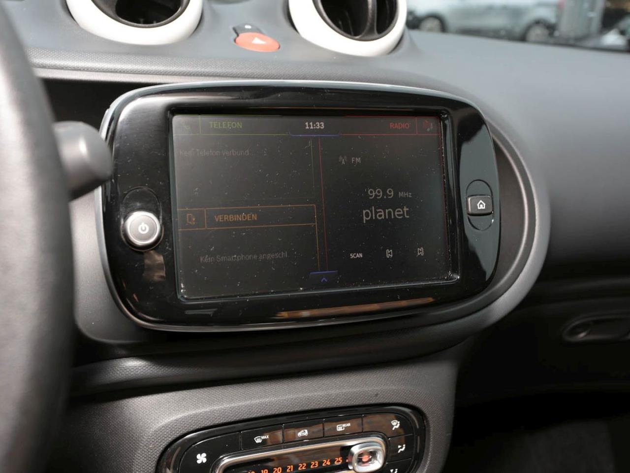 smart EQ forfour advenced-Paket Volldach 22 kW SHZ