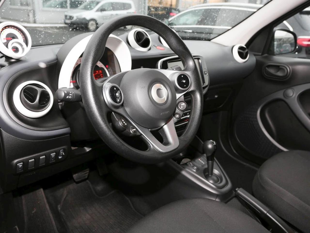 smart EQ forfour advenced-Paket Volldach 22 kW SHZ