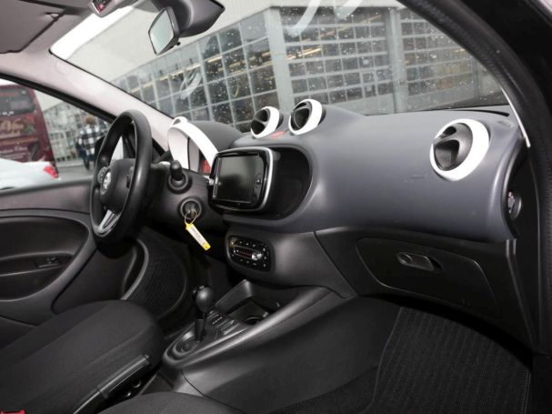 smart EQ forfour advenced-Paket Volldach 22 kW SHZ