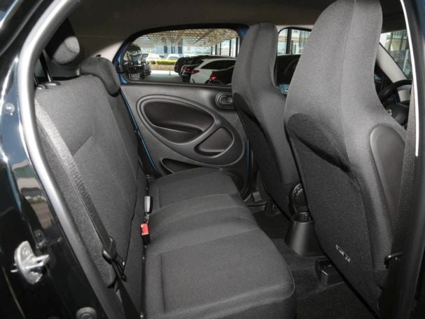 SMART EQ forfour Cool&Audio Volldach 22kW Sitzheizung SMART EQ forfour Cool&Audio Volldach 22kW Sitzheizung