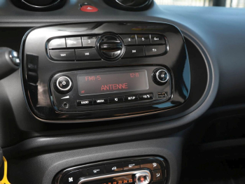SMART EQ forfour Cool&Audio Volldach 22kW Sitzheizung