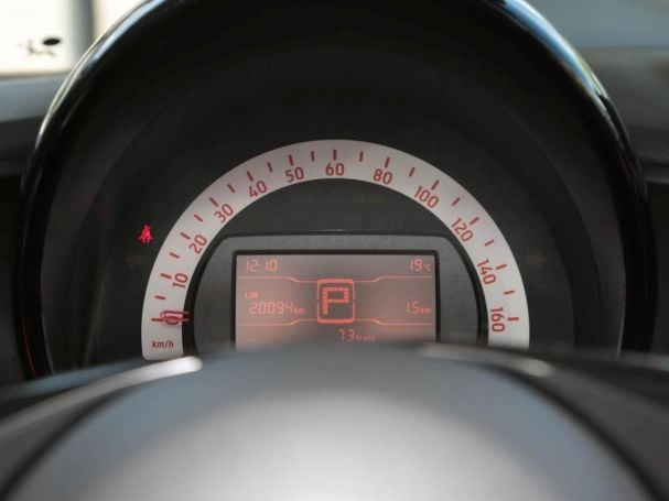 SMART EQ forfour Cool&Audio Volldach 22kW Sitzheizung SMART EQ forfour Cool&Audio Volldach 22kW Sitzheizung
