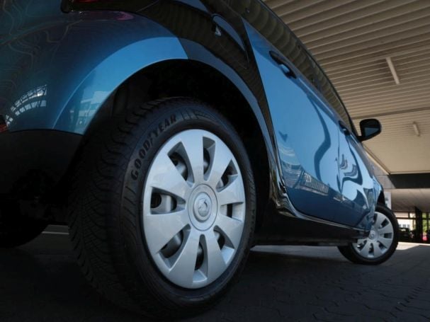 SMART EQ forfour Cool&Audio Volldach 22kW Sitzheizung SMART EQ forfour Cool&Audio Volldach 22kW Sitzheizung