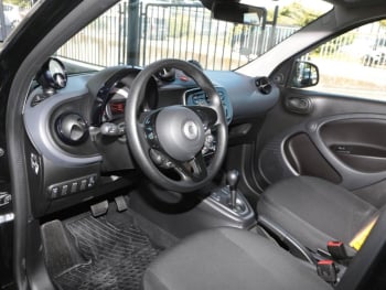 SMART EQ forfour Cool&Audio Volldach 22kW Sitzheizung