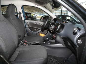 SMART EQ forfour Cool&Audio Volldach 22kW Sitzheizung