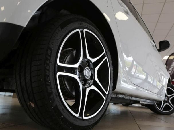 SMART EQ forfour pulse Advanced-Paket Ladekabel-Paket SMART EQ forfour pulse Advanced-Paket Ladekabel-Paket