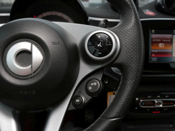SMART fortwo cabrio twinamic passion Navi Klima SHZ