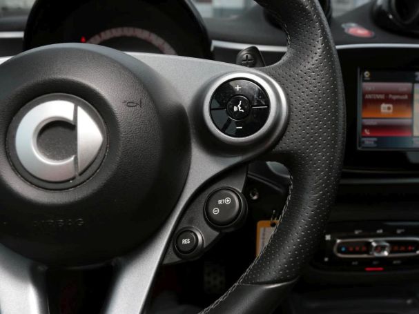 SMART fortwo cabrio twinamic passion Navi Klima SHZ