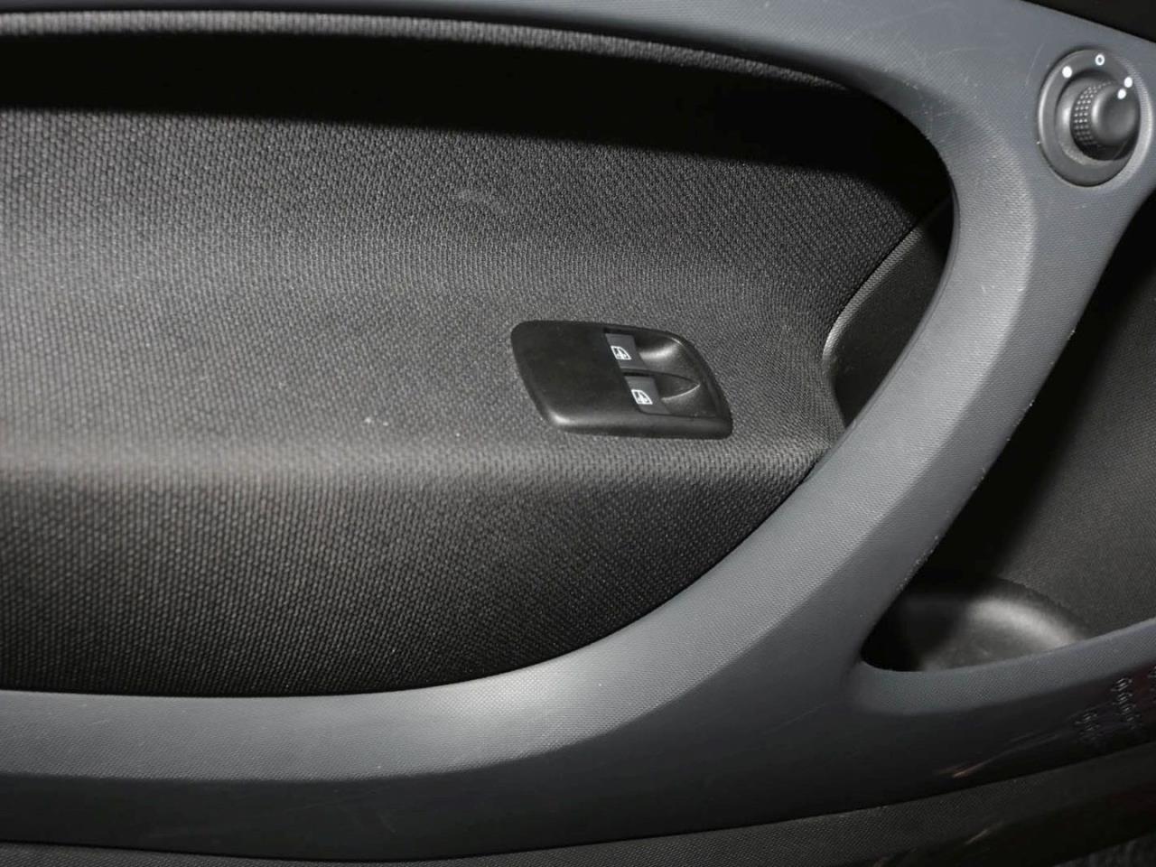 SMART fortwo cabrio twinamic passion Navi Klima SHZ