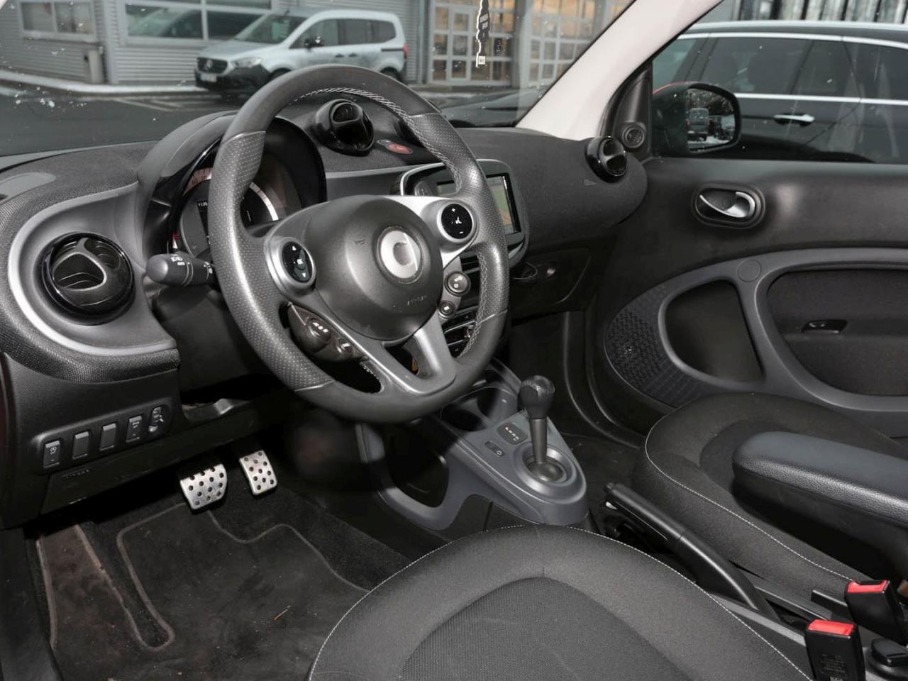 SMART fortwo cabrio twinamic passion Navi Klima SHZ
