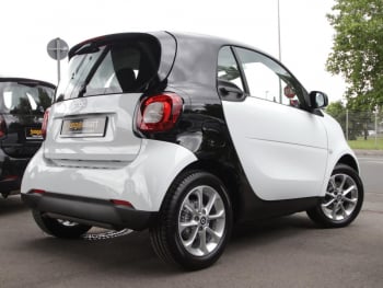 SMART fortwo coupé passion Cool/Media Komfort LED 