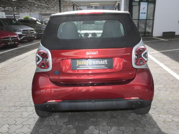 SMART EQ fortwo cabrio passion Plus-Paket 22kW SMART EQ fortwo cabrio passion Plus-Paket 22kW